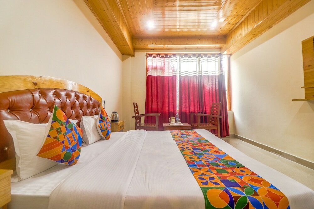 Фото Fabhotel Castle Rock