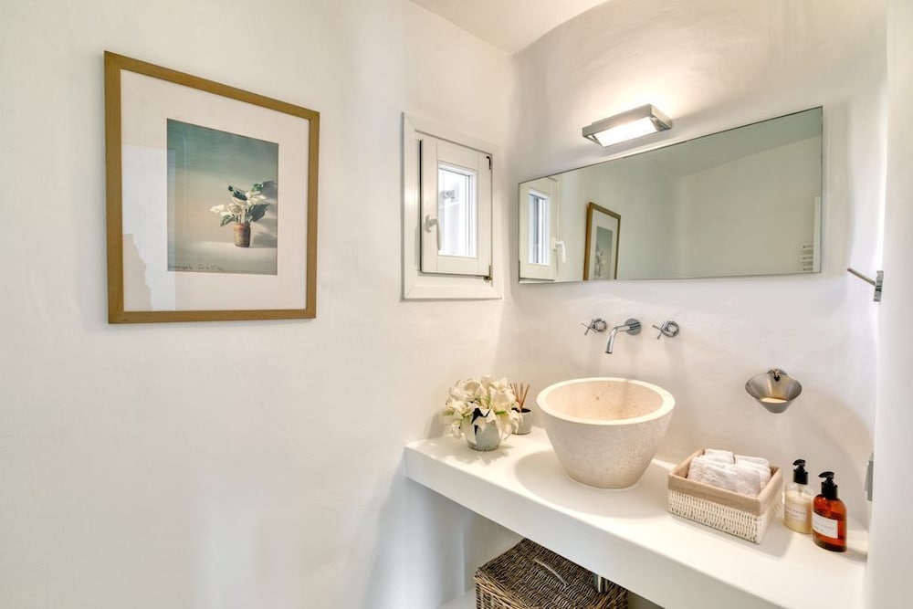 Фото Crystal Villa 6 Bedroom