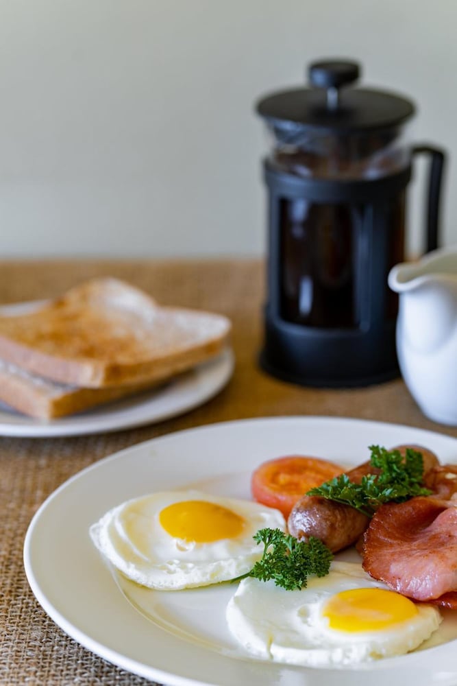 Фото Faraway Lodge B&b