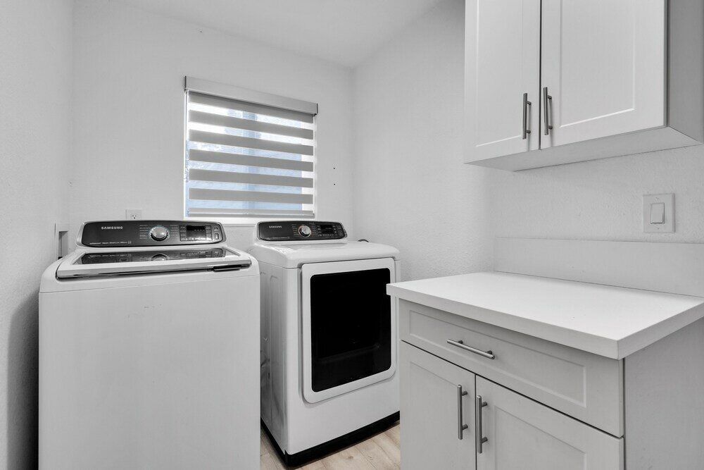 Фото Hollywood Hills House w Backyard-BBQ