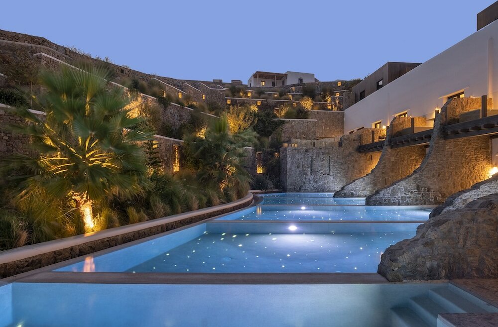 Фото Aeonic Suites and SPA