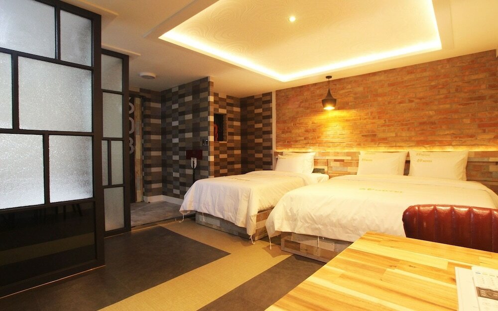 Фото Yeosu Six and Nine