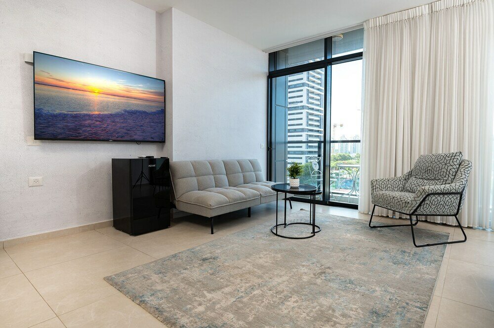 Фото Hi - Yam SeaView Apartments & Suites