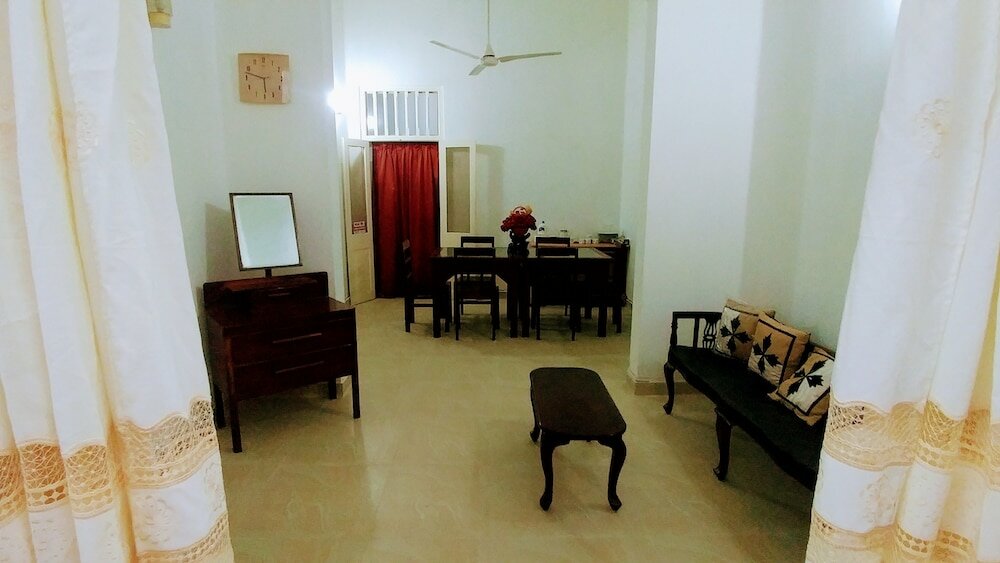 Фото Hsn Home Villa - Colombo