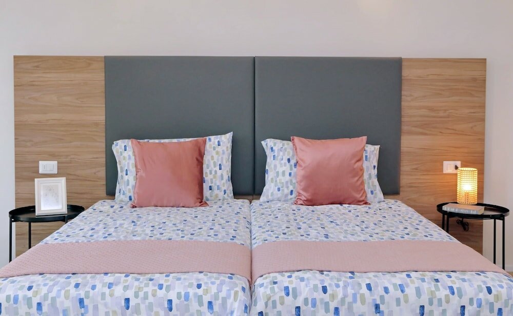 Фото Апарт-отель Siena Hills Apartments