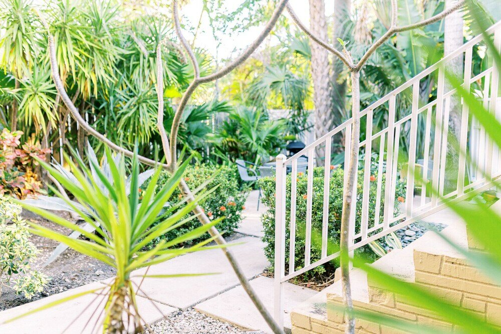 Фото Galleria Apartments by Lowkl