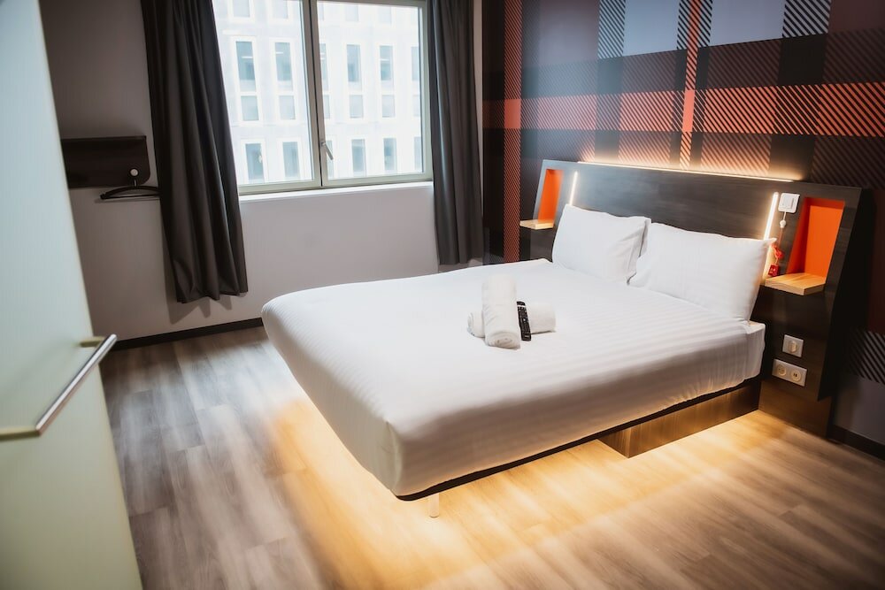 Фото EasyHotel Paris Nord Aubervilliers