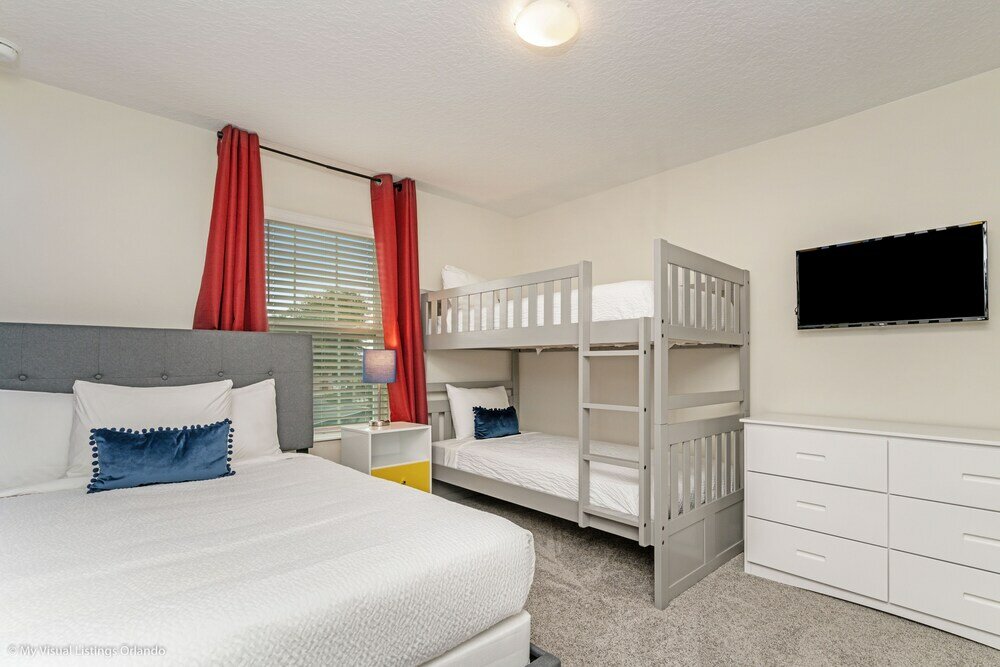 Фото Modern Townhome W/private Pool & Free Water Park!