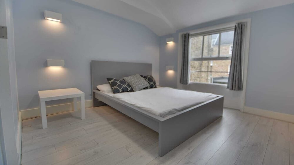 Фото Astor Kensington Hostel