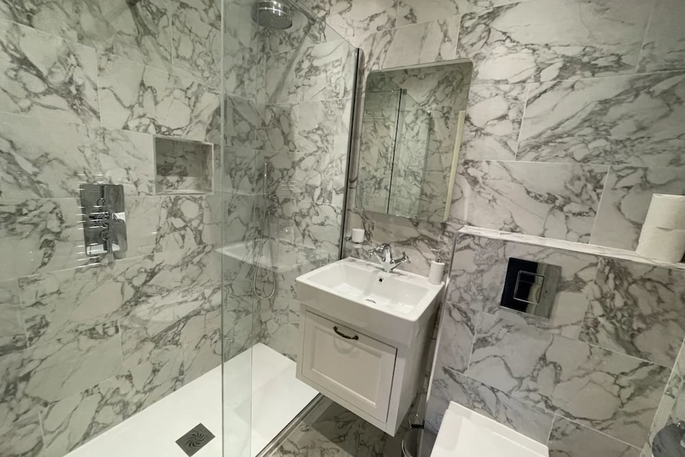 Фото Beautiful & Central 1 Bedroom Flat in Clerkenwell