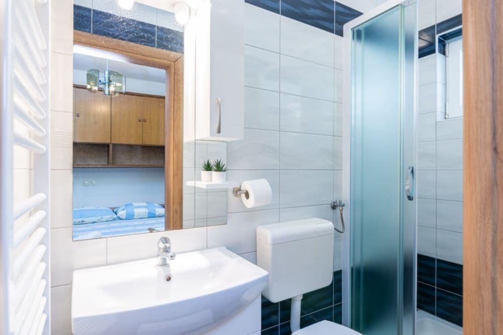 Фото Barbara - Steps From the Beach - A1