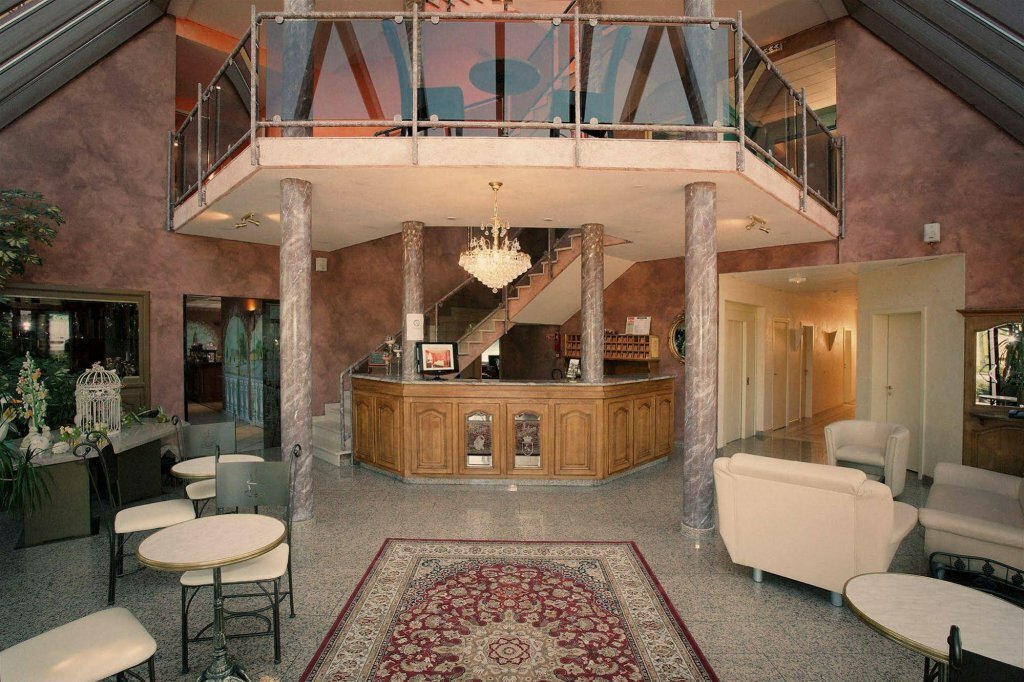 Фото отеля 3