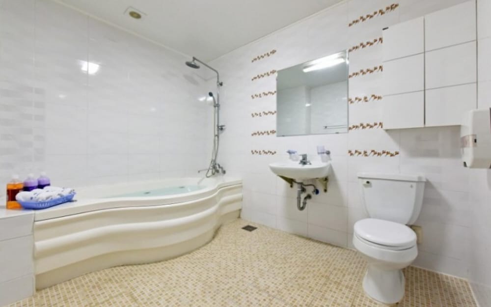 Фото Yesan Jeongdaun Pension