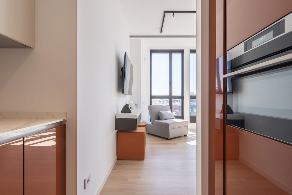 Фото Easyhomes - Central Tower