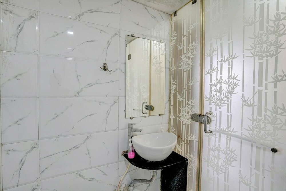 Фото Fabhotel Vardhan House