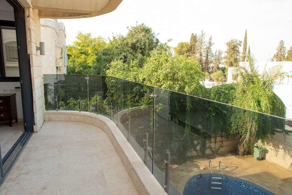 Фото Grace Holon Villa & Pool