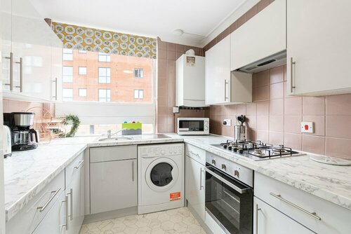 Гостиница Lovely Apartments in Landward Court в Лондоне