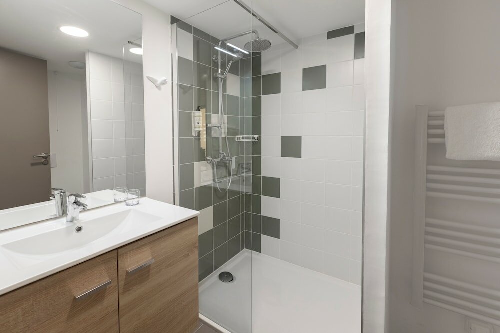 Фото The Originals Résidence Aix Schuman