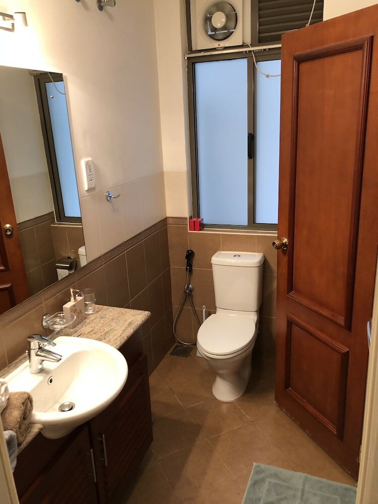 Фото Hedges Court Residencies Colombo City