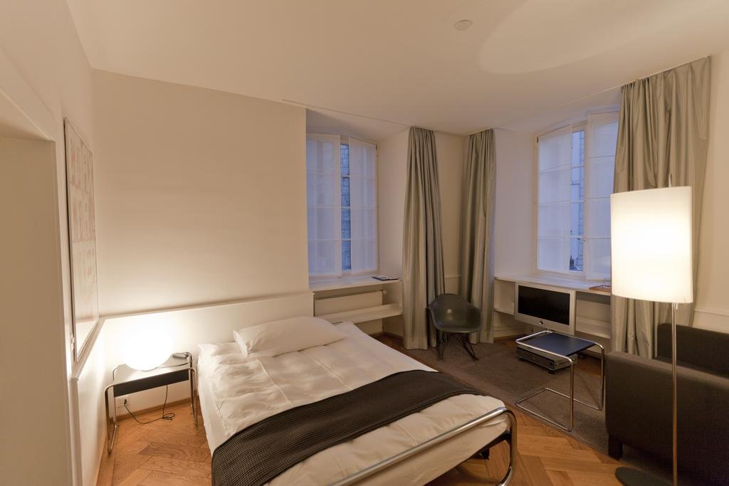 Фото Baseltor Hotel & Restaurant