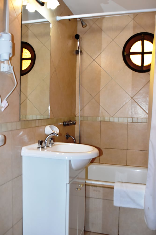 Фото Caren - Cabanas & Suites