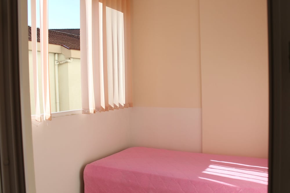 Фото Sunny Family Apartment