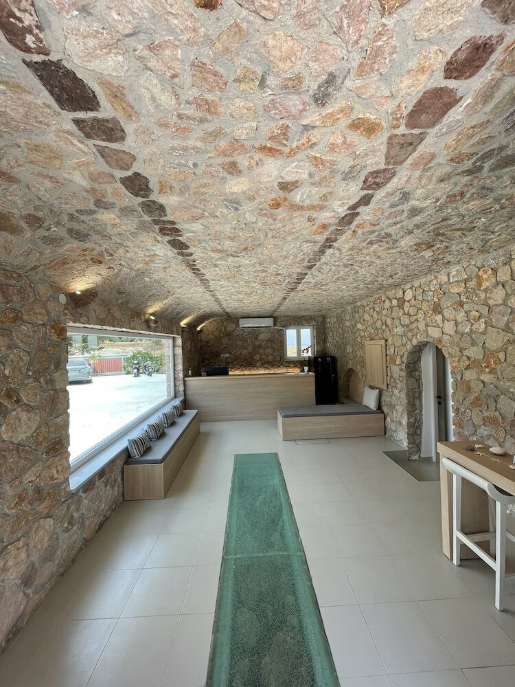 Фото Aelia Luxury Suites