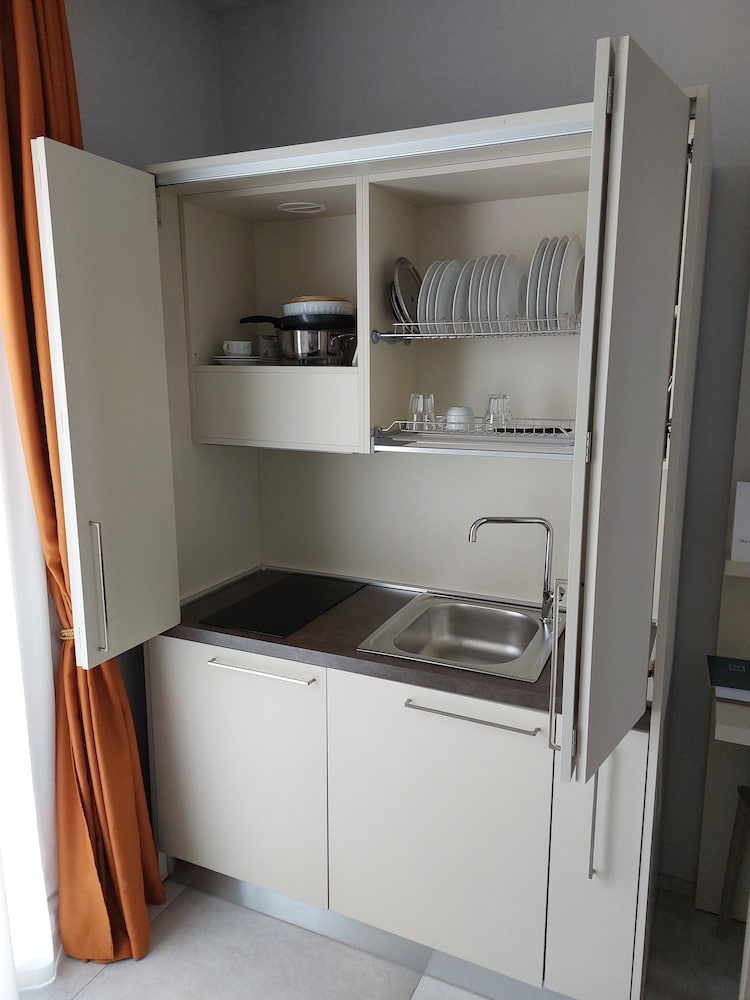 Фото B&b Primrose Residence Hotel