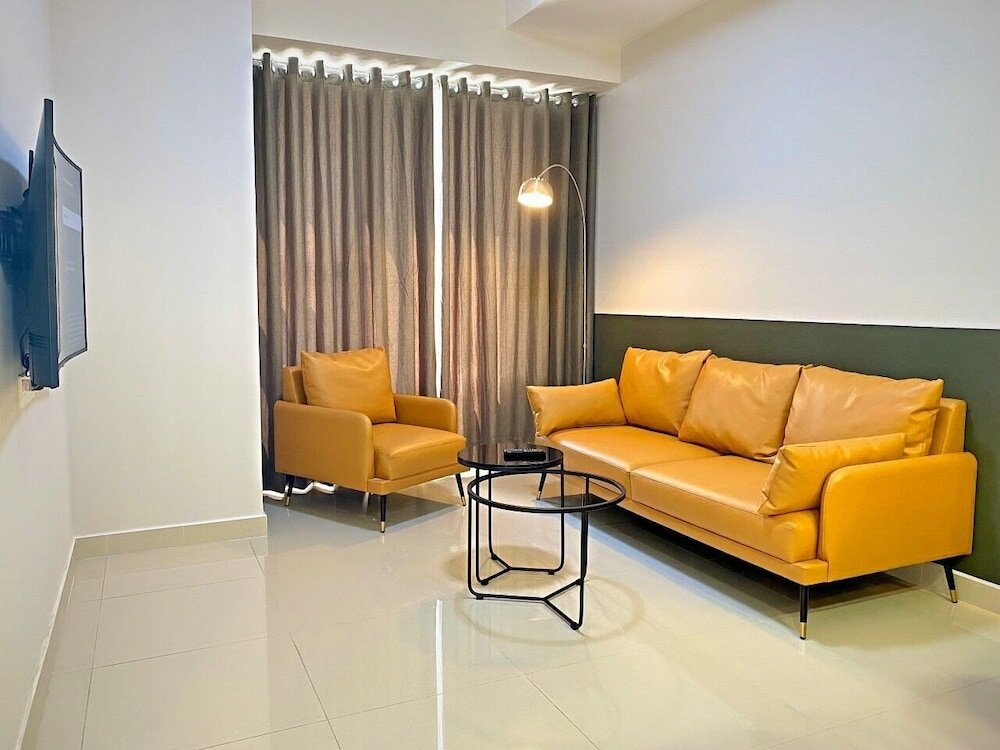 Фото Kyn Apartment Rivergate Residence