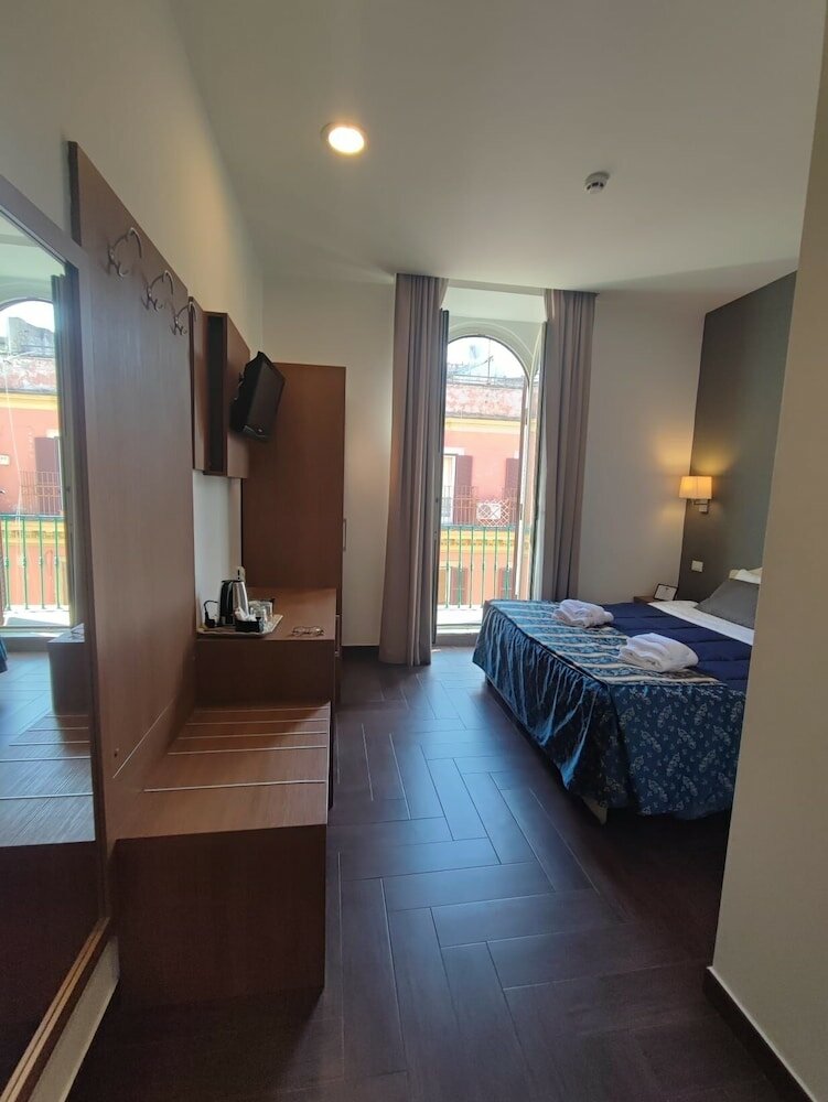 Фото Romalive Hotel