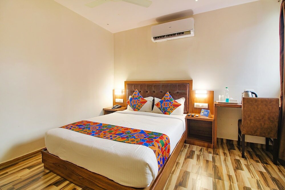 Фото Fabhotel Seven Olives