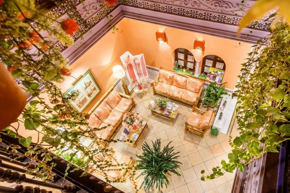 Фото Hotel Patio de la Alameda