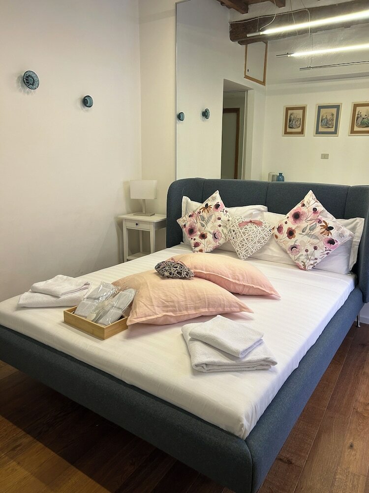 Фото VIA del Corso Roma Luxury Suite