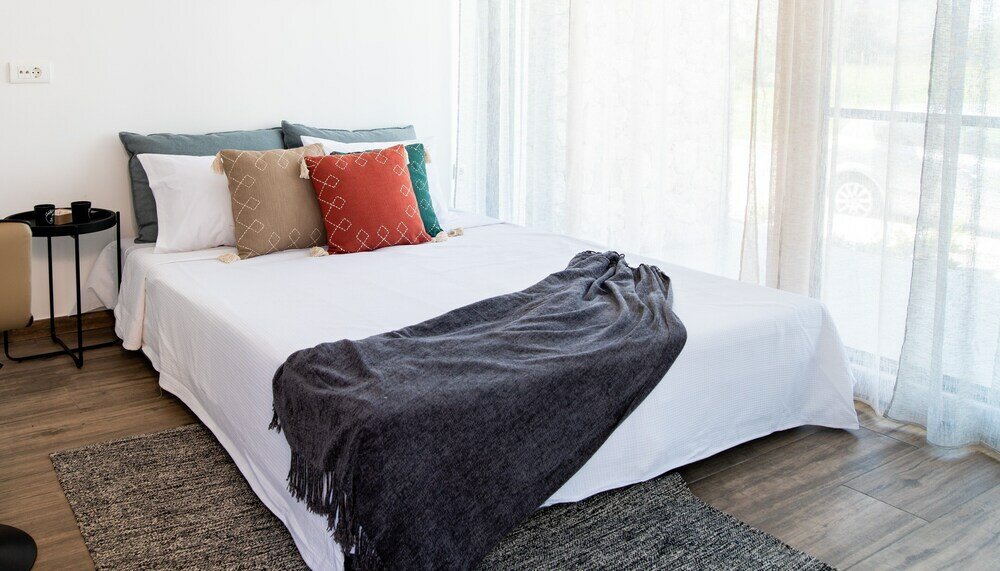 Фото Pebble Garden Orchid