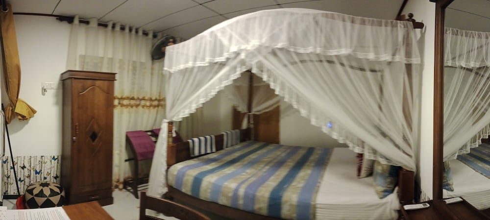 Фото Suriya Homestay Mirissa