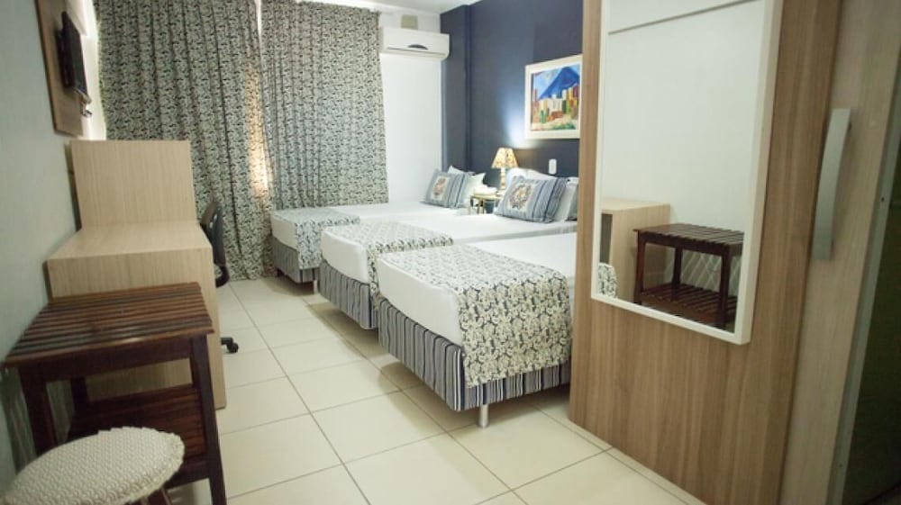 Фото Hotel Royal Plaza