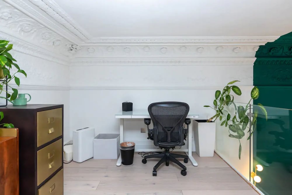 Фото Contemporary 2 Bedroom Flat W/balcony - Bayswater!