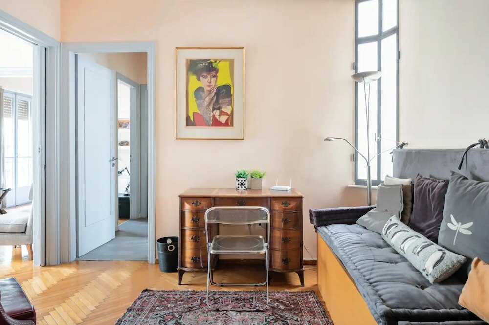 Фото Neoclassical Athenian 2-bed Apt Balcony