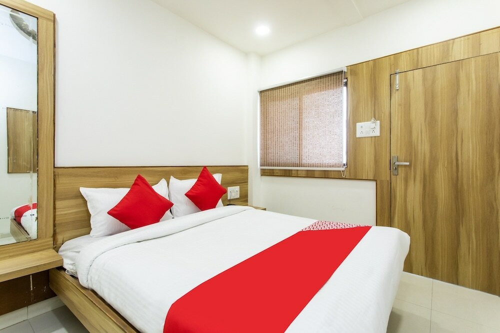 Фото Oyo Bho034 Hotel Ashirwad Regency