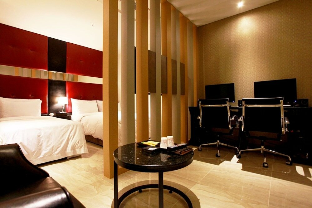 Фото Yeongdeungpo Hotel Home