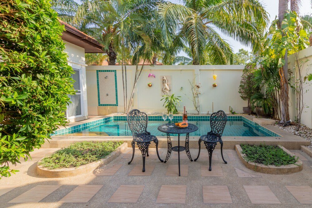 Фото 2 Bed Majestic Villa Near Beach