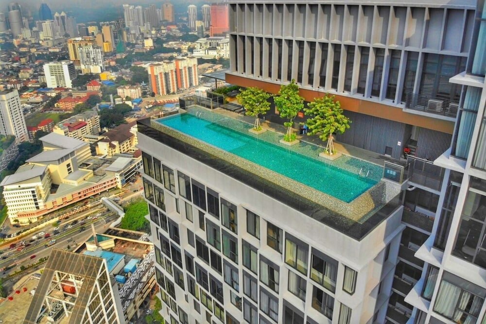 Фото Expressionz Suites by iHost Global