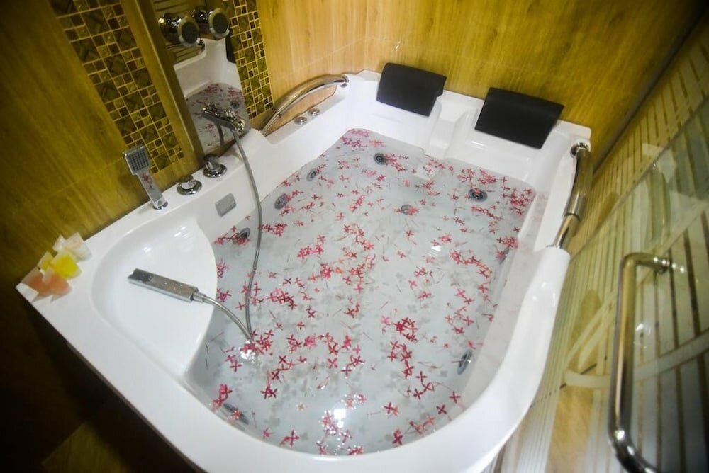 Фото Marina Bay Retreat And SPA