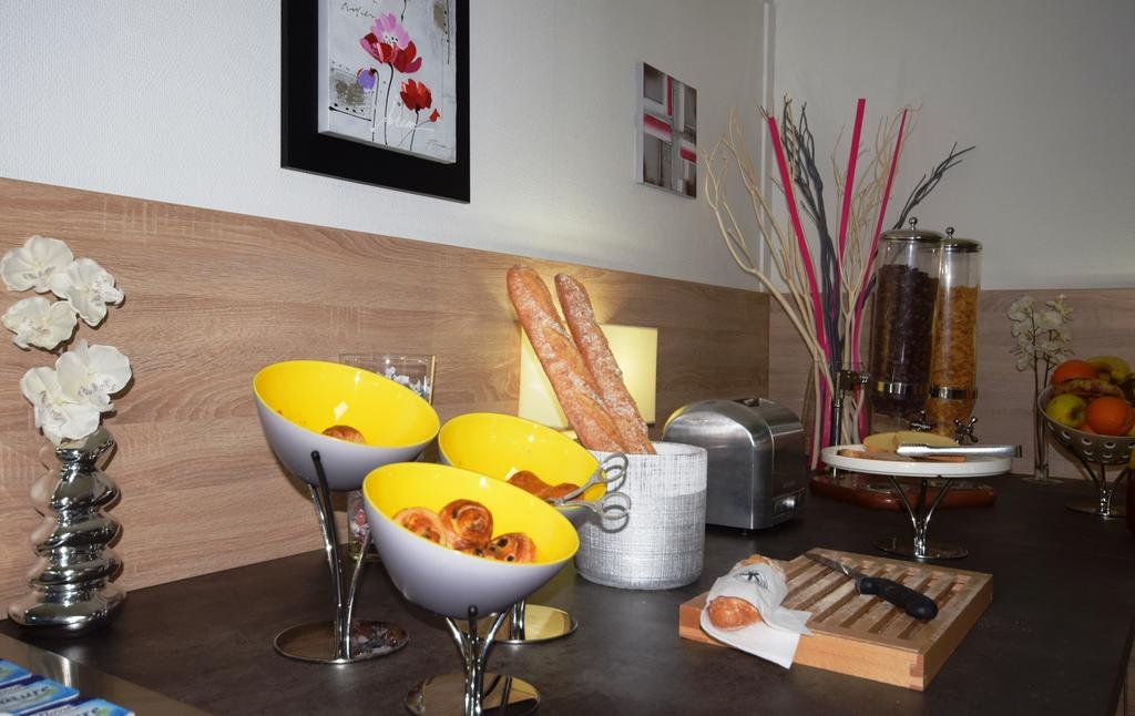 Фото The Originals City, Hôtel du Phare, Bordeaux Mérignac