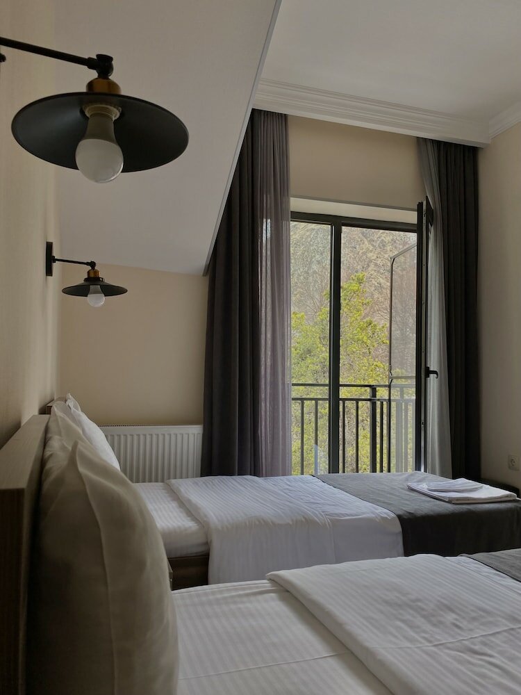 Фото Gold Kazbegi