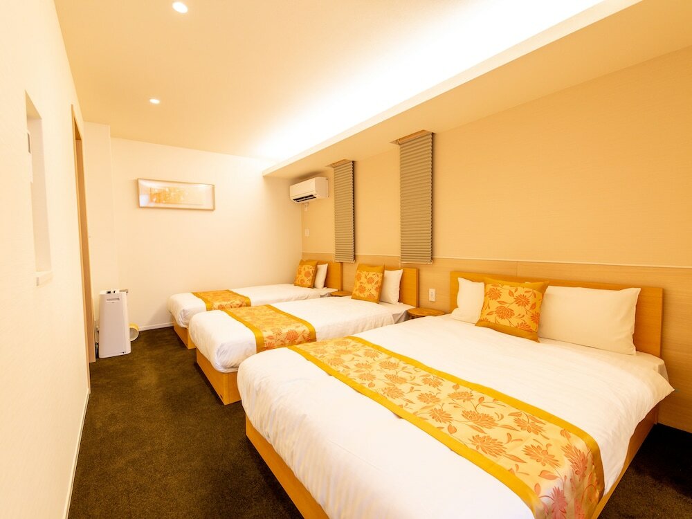 Фото Grand Base Hiroshima Ekimae