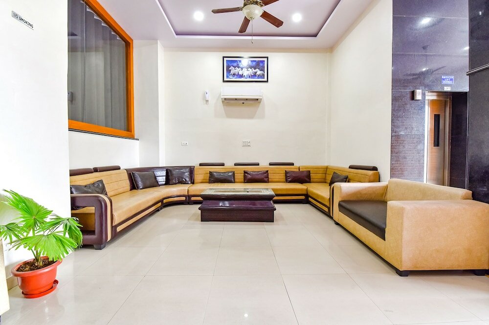 Фото Fabhotel Golden Leaf II