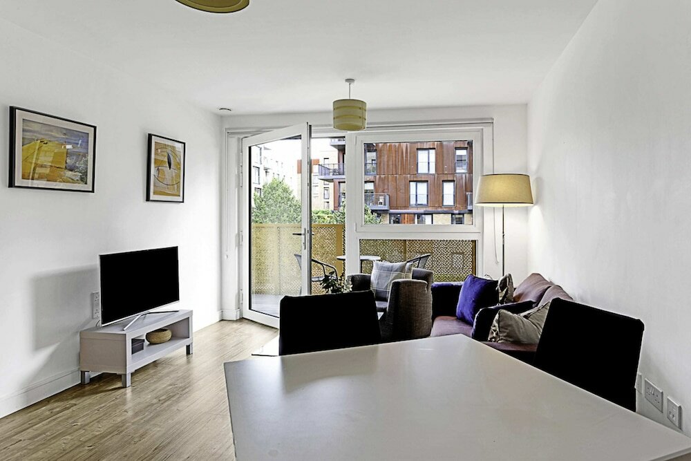 Фото Beautiful Apartment in Surrey Quays