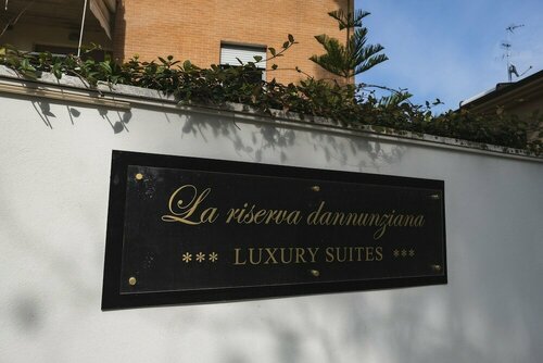 Гостиница B&b La Riserva Dannunziana Luxury Suites