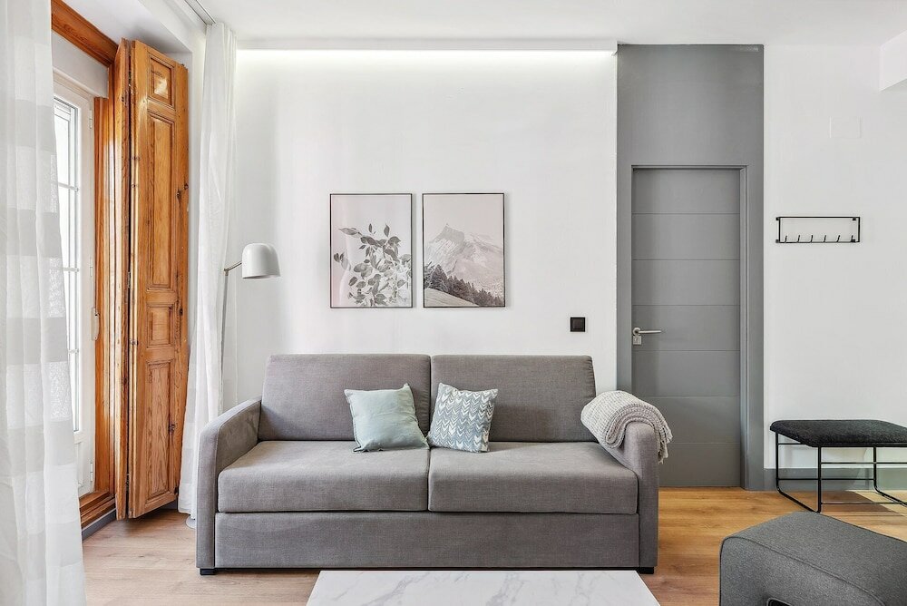 Фото Limehome Madrid Calle de Santa Ana